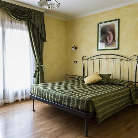 Internazionale Hotel 3*
