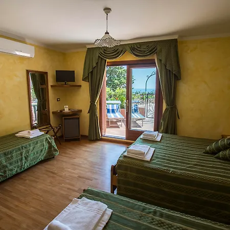 Internazionale 3* アンコーナ