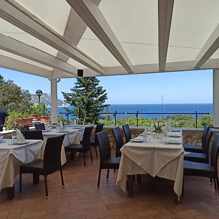 Internazionale 3* アンコーナ