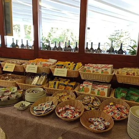 Internazionale 3* أنكونا