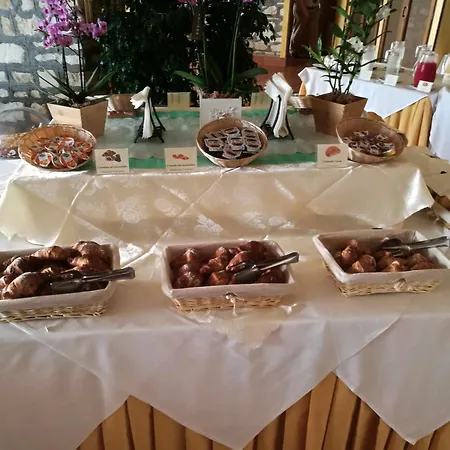 Internazionale Szálloda 3*