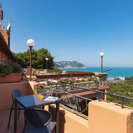 ホテル Internazionale アンコーナ