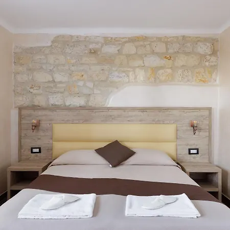 Internazionale 3* أنكونا