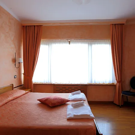 ホテル Internazionale アンコーナ