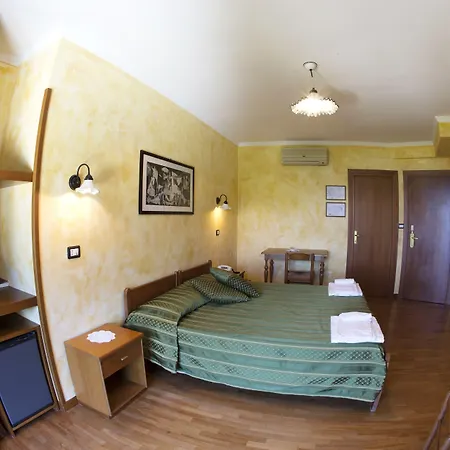 Internazionale 3* أنكونا