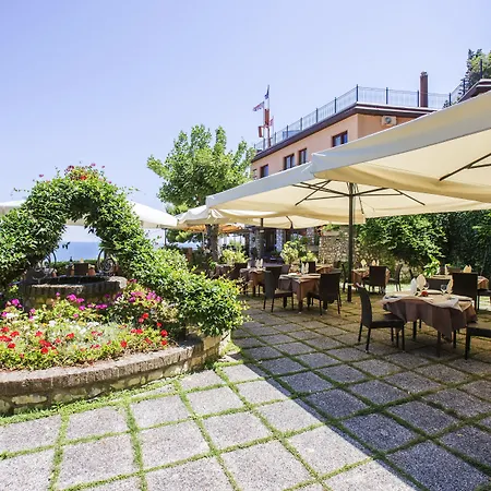 فندق Internazionale 3*